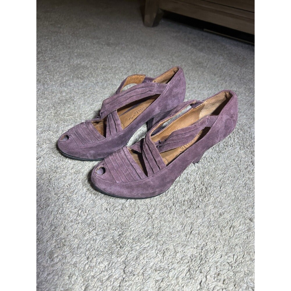 Gentle Souls By Kenneth Cole Women’s Remody Pump size 6.5 Plum